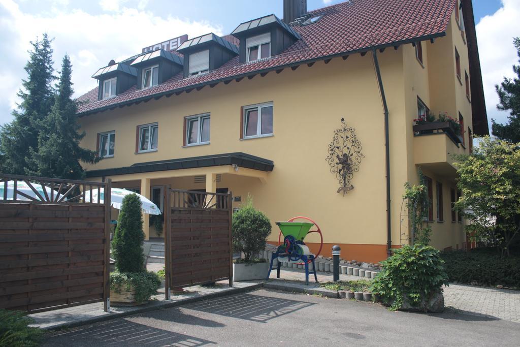 Hotel-Restaurant Und Gaestehaus Loewen Süßen Extérieur photo