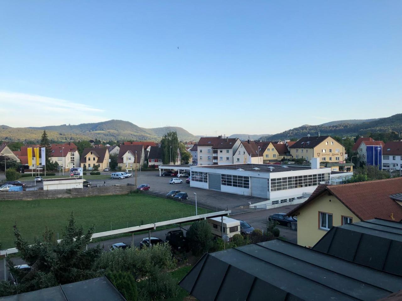 Hotel-Restaurant Und Gaestehaus Loewen Süßen Extérieur photo