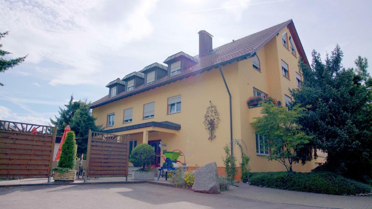 Hotel-Restaurant Und Gaestehaus Loewen Süßen Extérieur photo